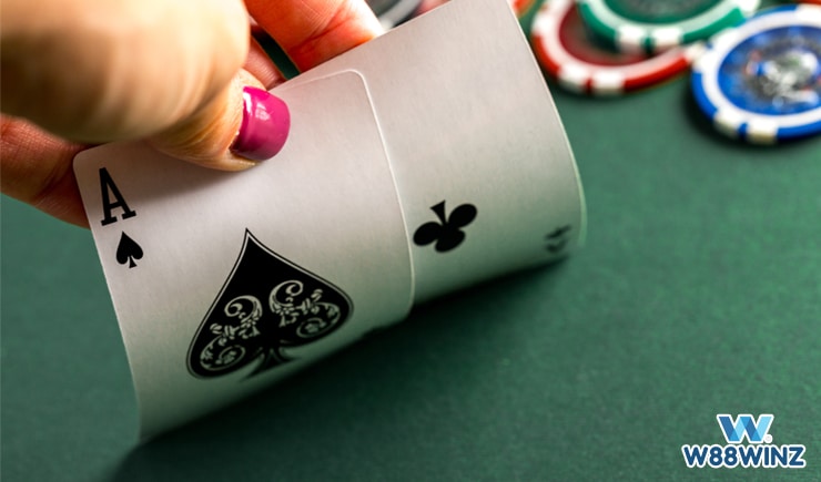 Bluff trong Poker là gì